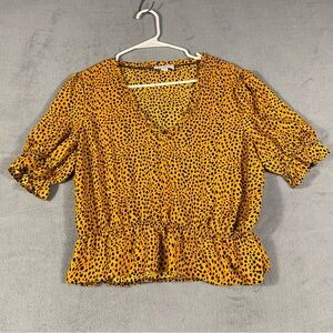 Topshop Women’s Orange & Black Leopard Print, V-Neck, short sleeves, size 10